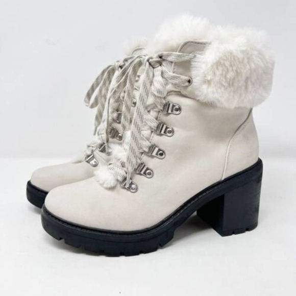 Esprit Ankle Boots Winter White Faux Fur Topped Fur lined tongue Lug Sole - Picture 1 of 8